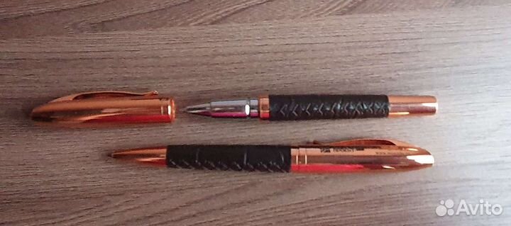 Набор из 2х ручек в подарочной коробке