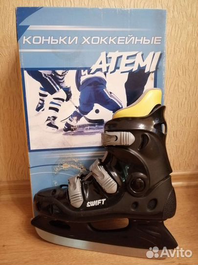 Коньки хоккейные