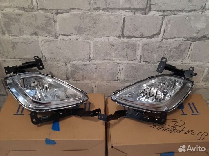 Фара противотуманная Hyundai Elantra 5 рестайлинг