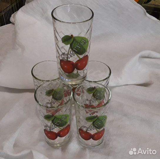 Стаканы новые 2 набора