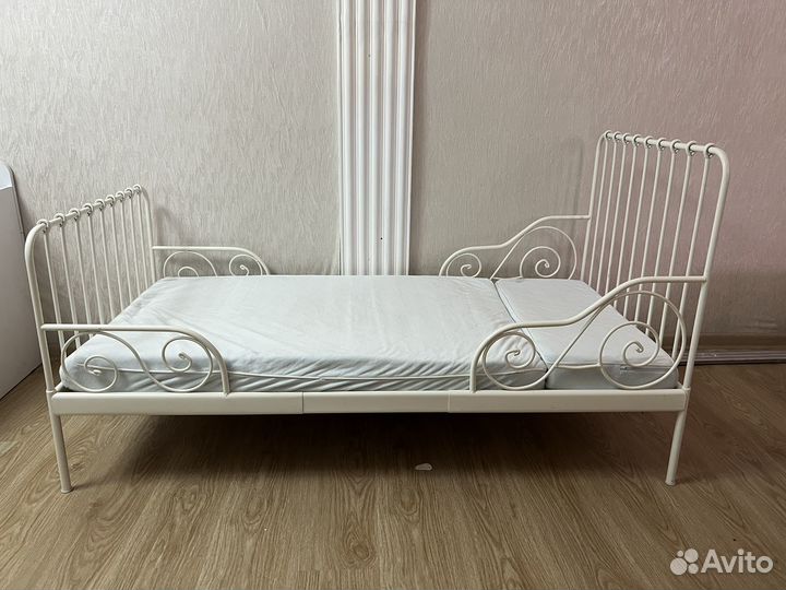 Детская кровать от 3 лет с матрасом бу