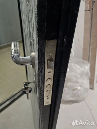 Дверь входная