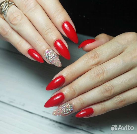 Мастер маникюра и педикюра