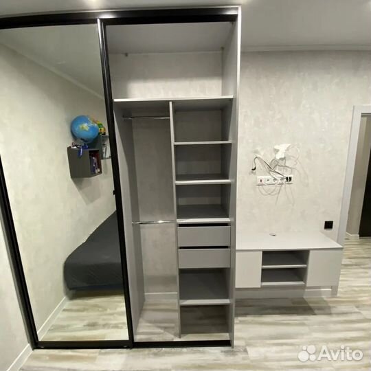 Шкаф стенка