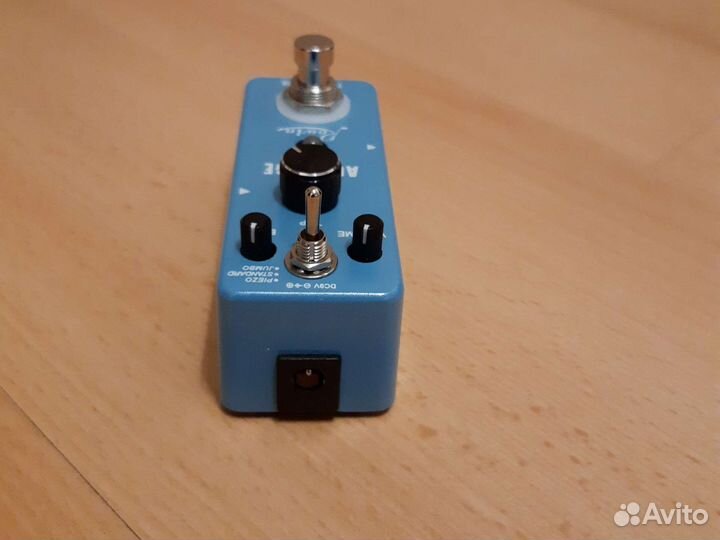 Симулятор акустической гитары Rowin AC stage