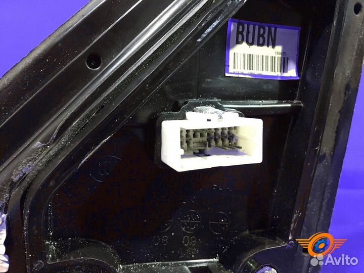 Зеркало заднего вида правое Hyundai Santa Fe Cm