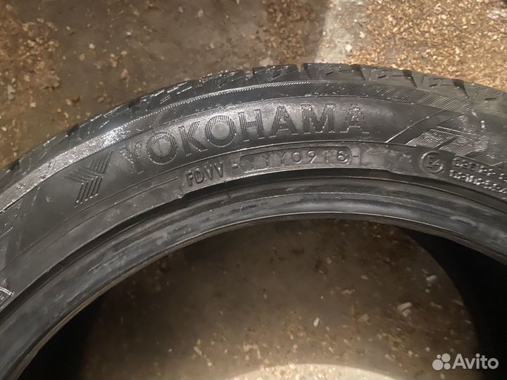 Yokohama 902W 235/45 R18 27W