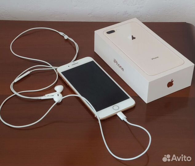 Телефон iPhone 8 plus