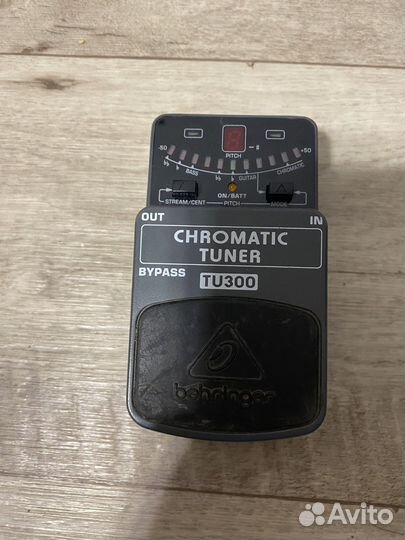 Гитарная педаль Behringer Chromatic Tuner TU300