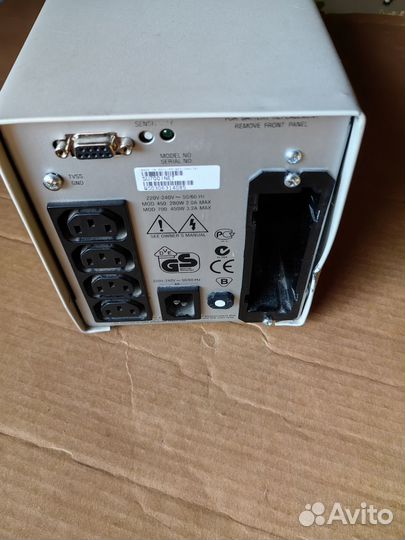Ибп APC Smart-UPS 700