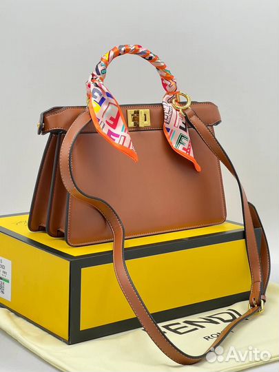 Сумка Fendi peekaboo mini в коричневом цвете