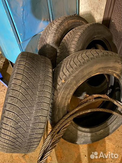 Шины Continental 215/65/16 (липучка)