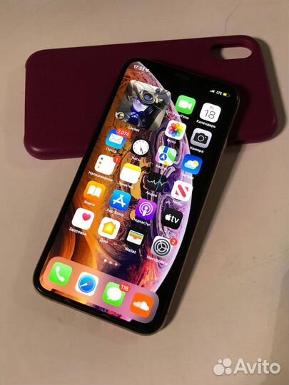 Телефон iPhone Xs