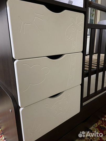 Детская кроватка трансформер с маятником