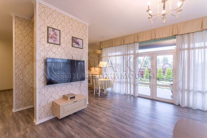 Дом 186,7 м² на участке 10 сот.