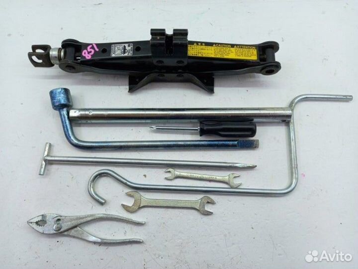 Домкрат Toyota Funcargo NCP21 1NZ 2002