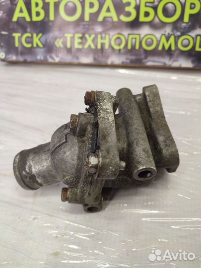 Корпус термостата Nissan Primera P10