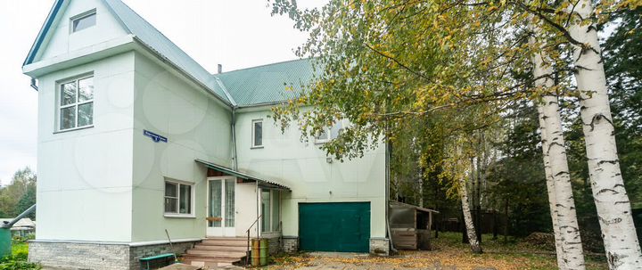 Дом 243 м² на участке 15,4 сот.