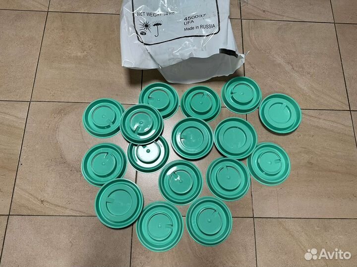 Поилка вакуумная бс-01 (под стеклянную банку)