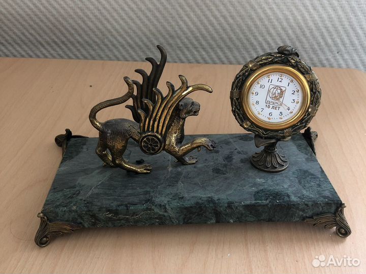 Настольные часы