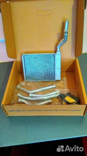 Радиатор печки на Ford и Mazda (Nissens 71770)