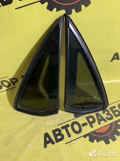 Задняя форточка левая правая VW polo 5. 16 год