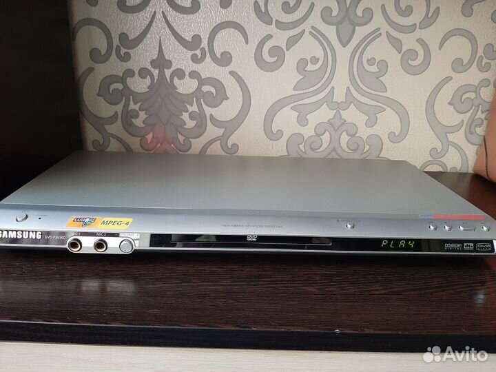 DVD плеер DVD-P365KD с функцией караоке