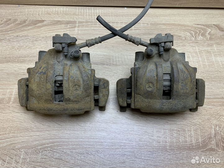 Суппорт задний правый/левый MB Sprinter