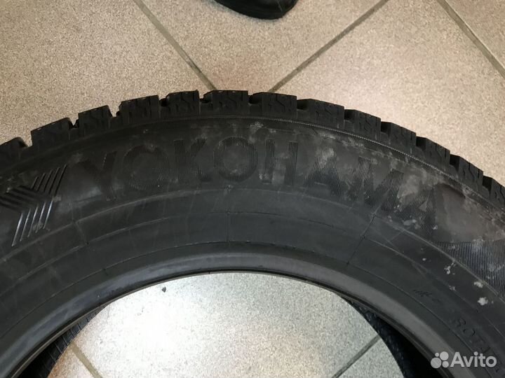 Yokohama Ice Guard IG55 215/65 R16 102T