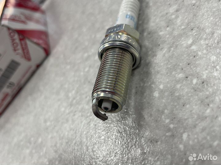 Свеча зажигания Lexus RX