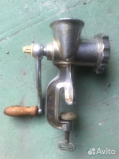 Мясорубка ручная