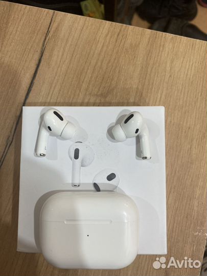 Беспроводные наушники