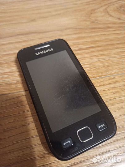 Телефон Samsung Wave 525