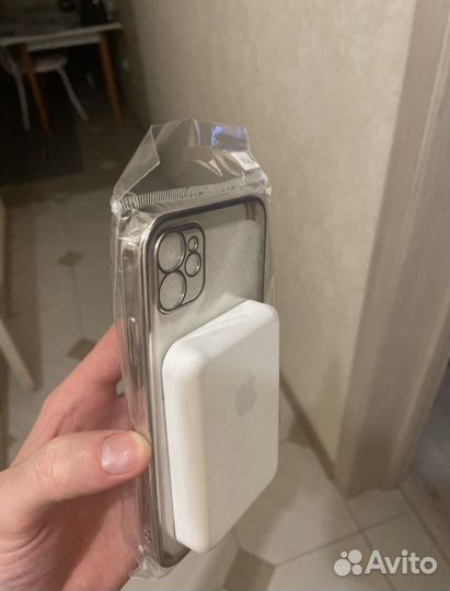 Чехол на iPhone 11 magsafe