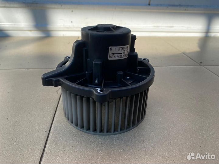 Моторчик печки Hyundai Elantra 3 XD