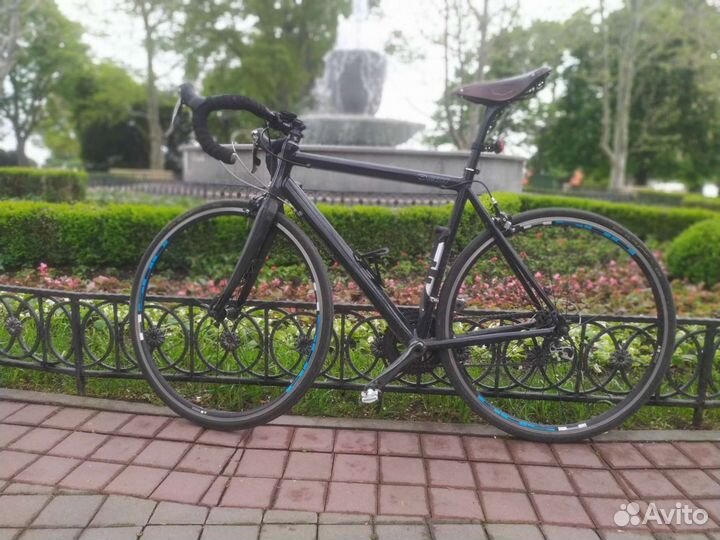 Шоссейный велосипед Intec