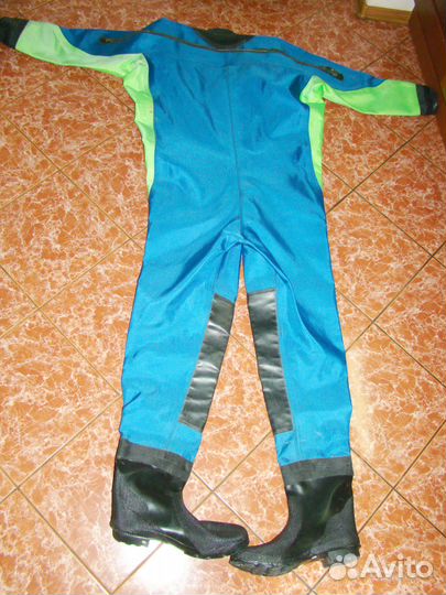 Гидрокостюм сухой 