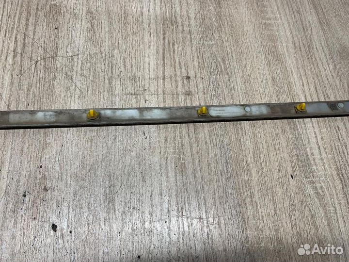 Молдинг Передней Правой Двери Ssangyong Kyron