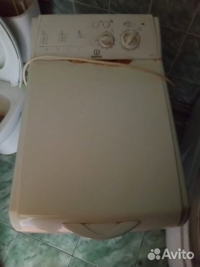 Стиральная машина с вертикальной загрузкой