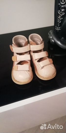 Ортопедические сандалии