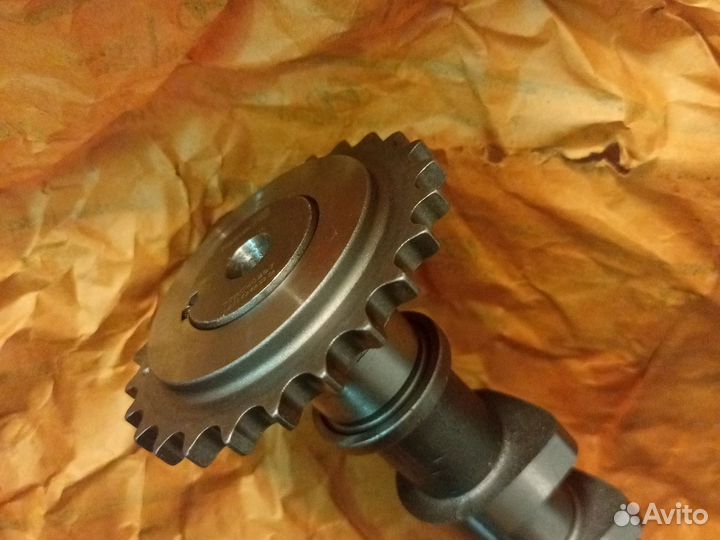 Распредвал впускных клапанов (dohc)