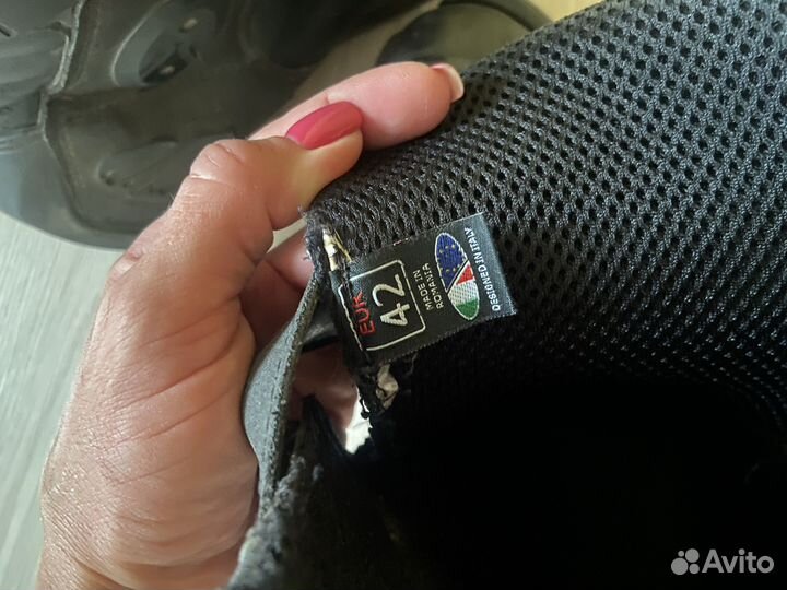 Продам мотоботинки forma