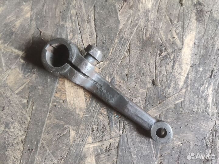 Рычаг ручного переключения кпп Иж 49