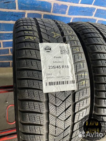 Pirelli Winter Sottozero 3 235/45 R18 98V