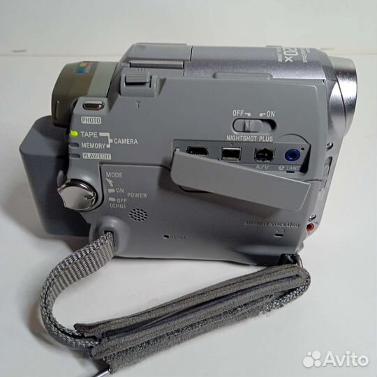 Видеокамера Sony DCR-HC40E
