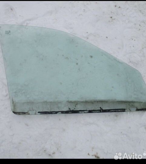 Боковое стекло ваз 2110