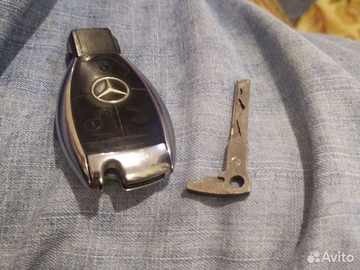 Ключ mercedes рыбка