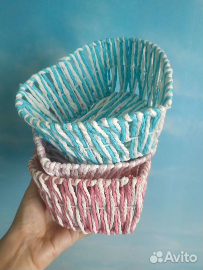 Три корзинки из бумажной лозы (вместе)