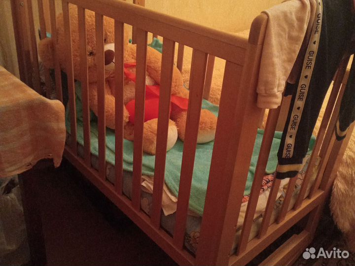Так же кроватка б/у