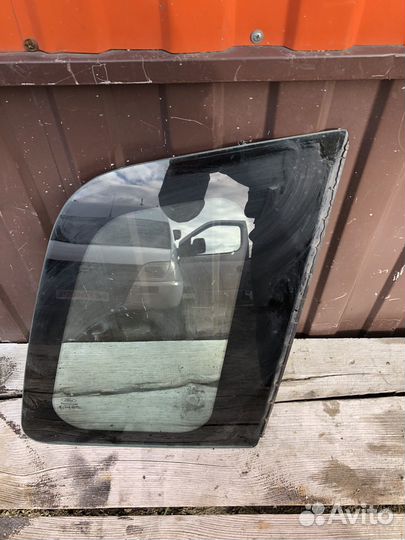 Форточки задние Ford Fusion 1.6